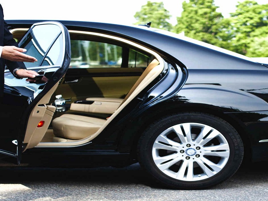 Limo hire Geelong at affordable rates with&nbsp;drivers